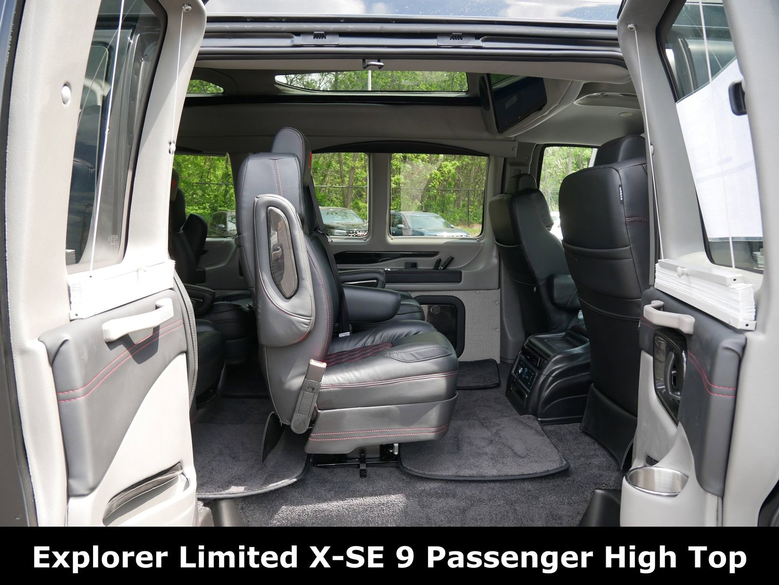 New 2025 GMC Savana 2500 Extended w/ Driver Convenience Package RWD image 10