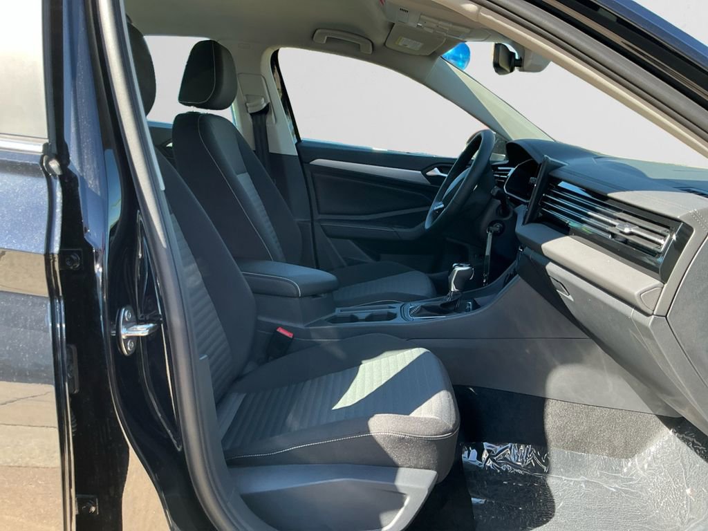 New 2025 Volkswagen Jetta S image 15