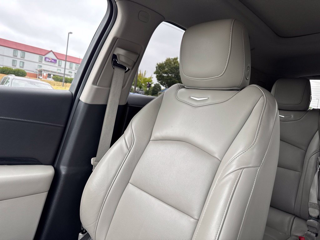 Used 2019 Cadillac XT4 Premium Luxury FWD image 22