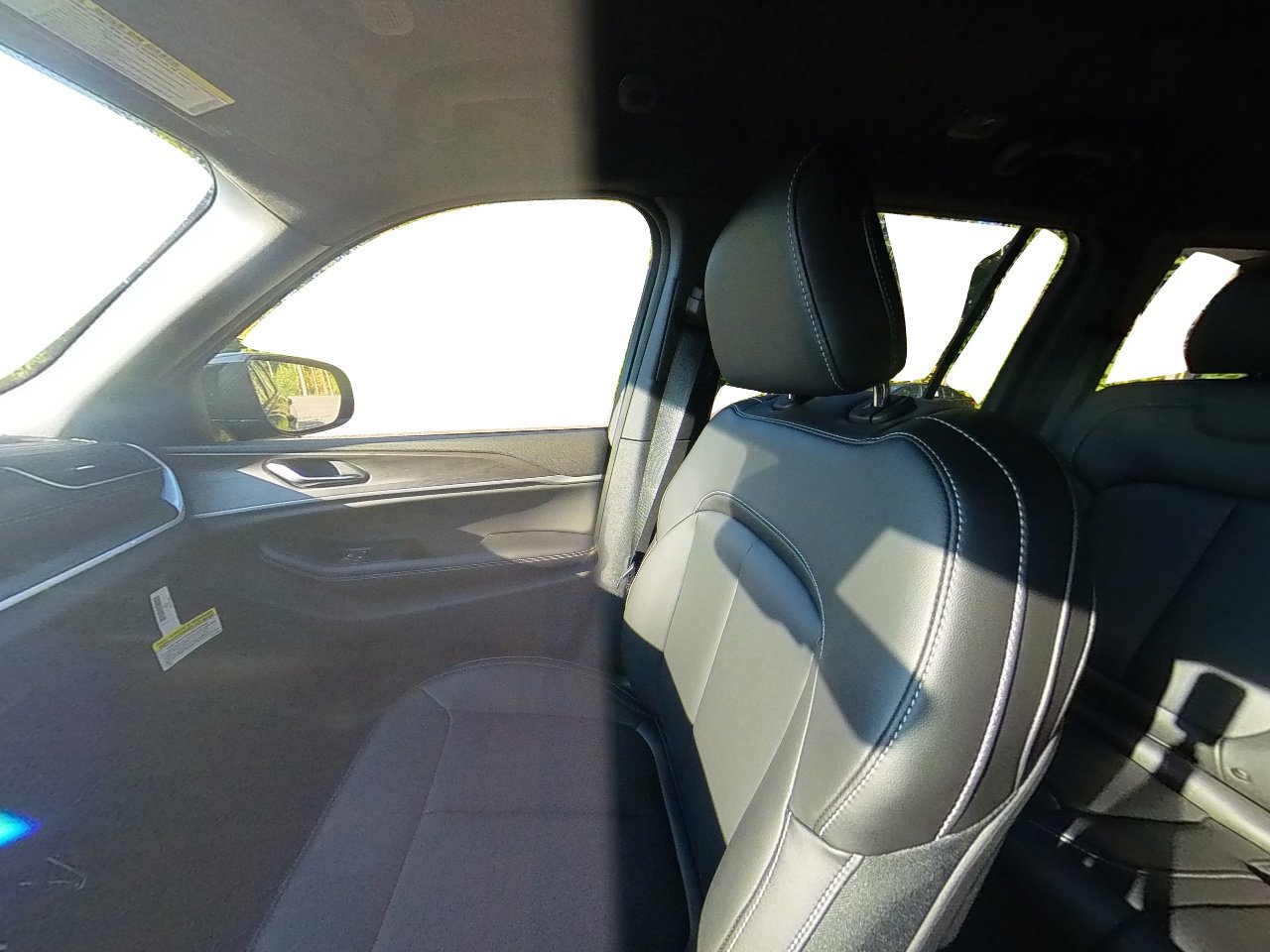 New 2025 Jeep Grand Cherokee Limited w/ Black Appearance Package image 61