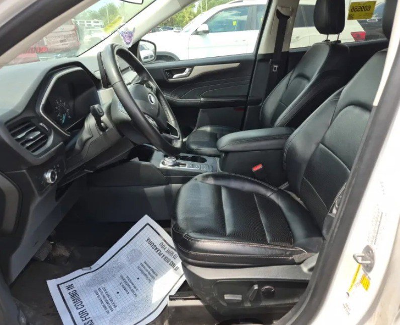 Used 2022 Ford Escape SEL FWD image 11