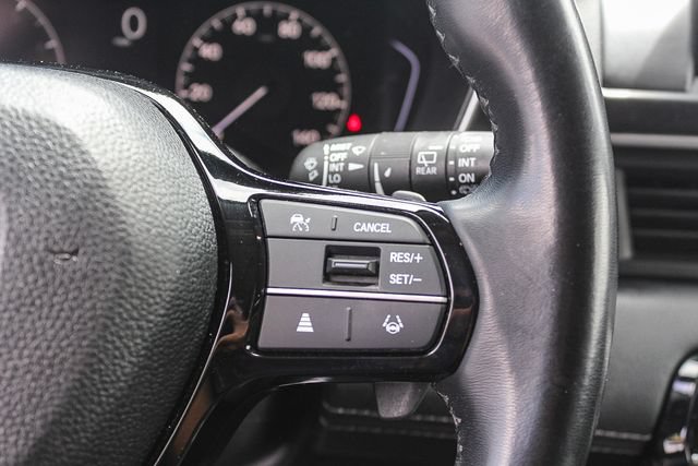 Used 2025 Honda Pilot Touring image 32