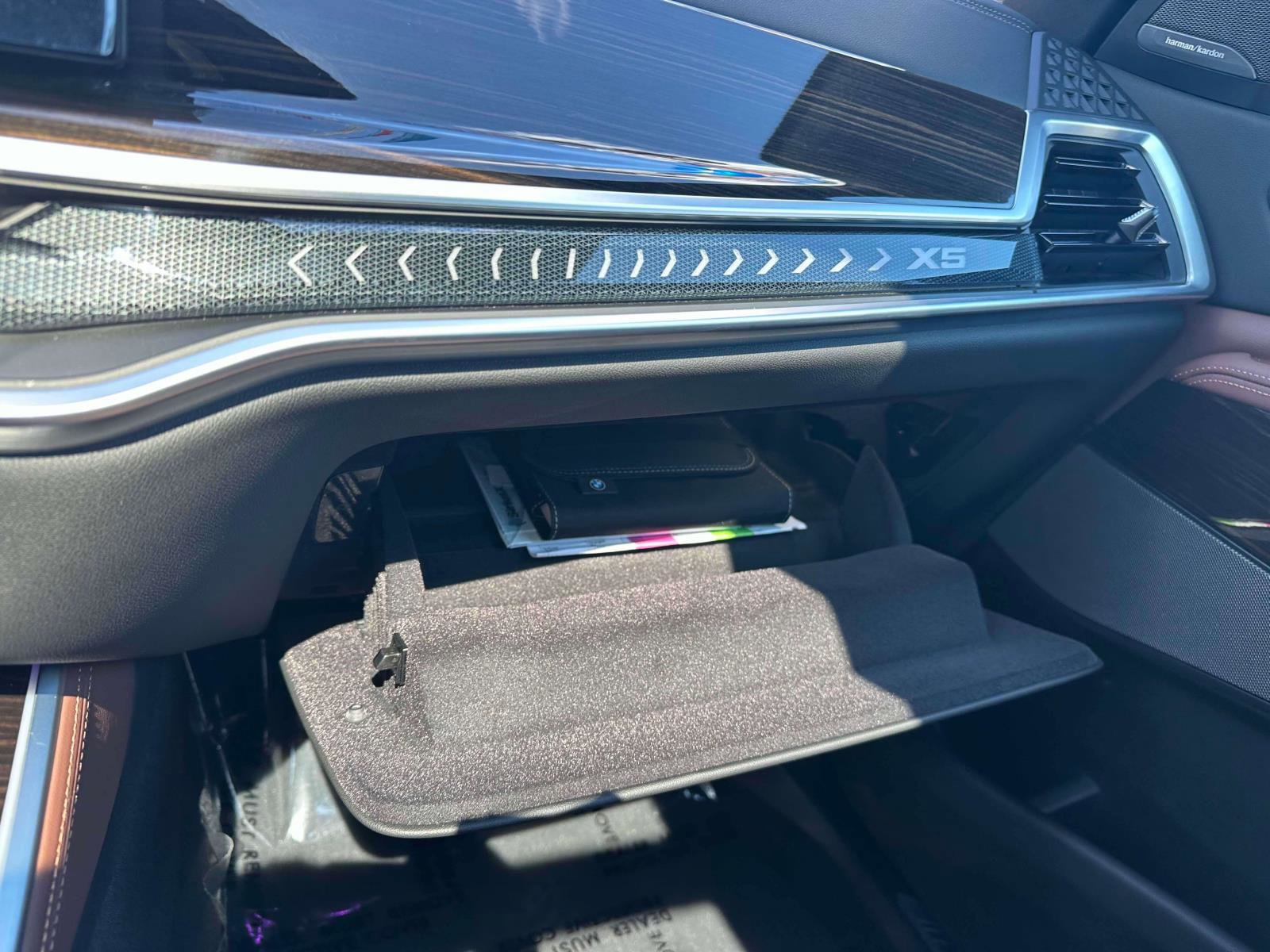 Used 2024 BMW X5 xDrive40i w/ M Sport Package image 36