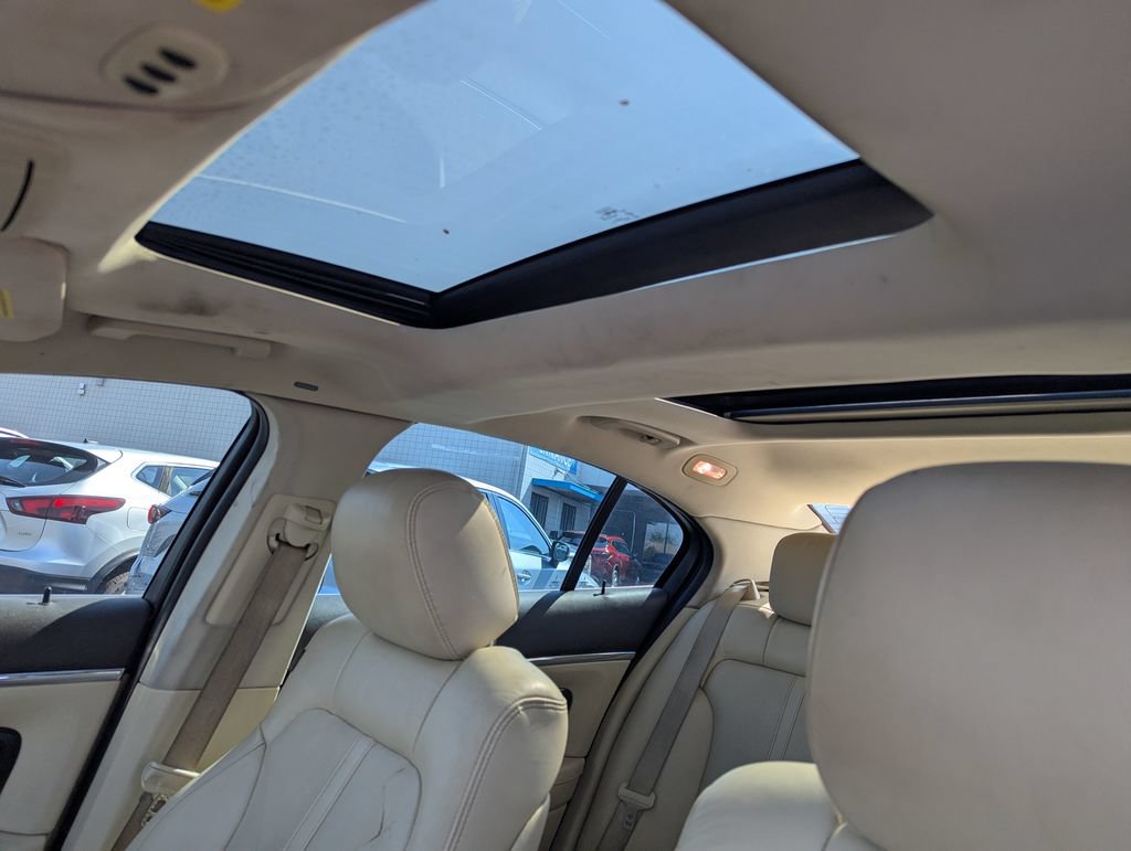 Used 2014 Lincoln MKS AWD w/ Equipment Group 201A image 17