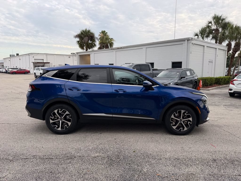 Certified 2024 Kia Sportage EX FWD image 4