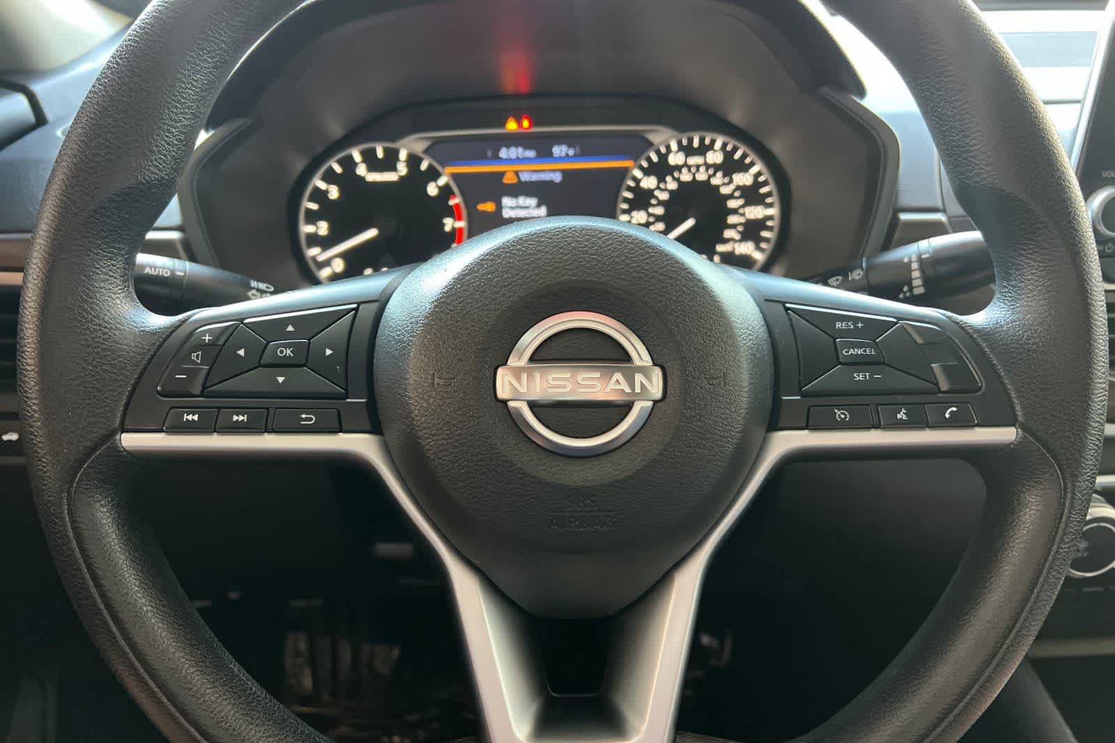 Used 2024 Nissan Altima 2.5 SV FWD image 25