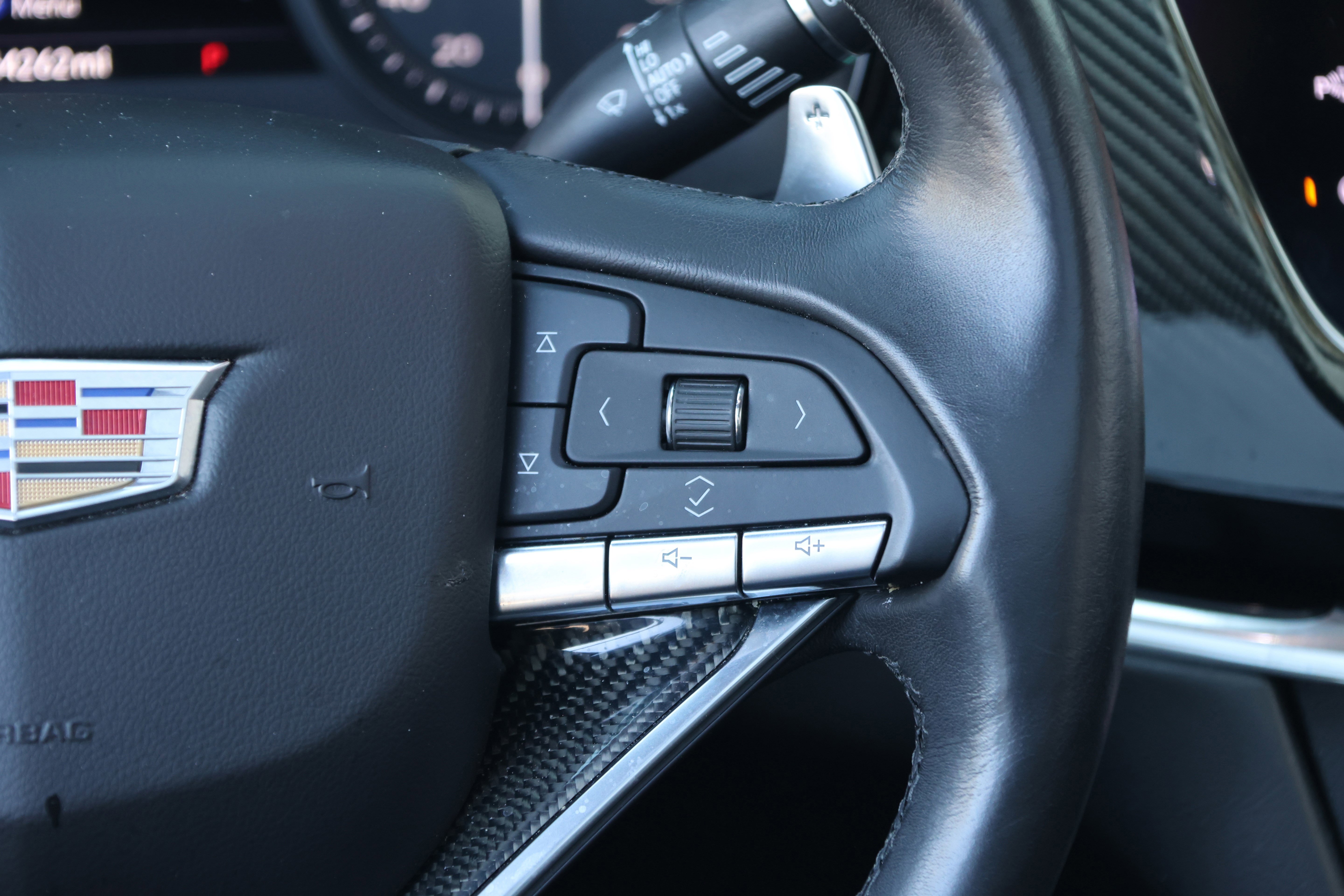 Used 2020 Cadillac XT6 Sport image 22