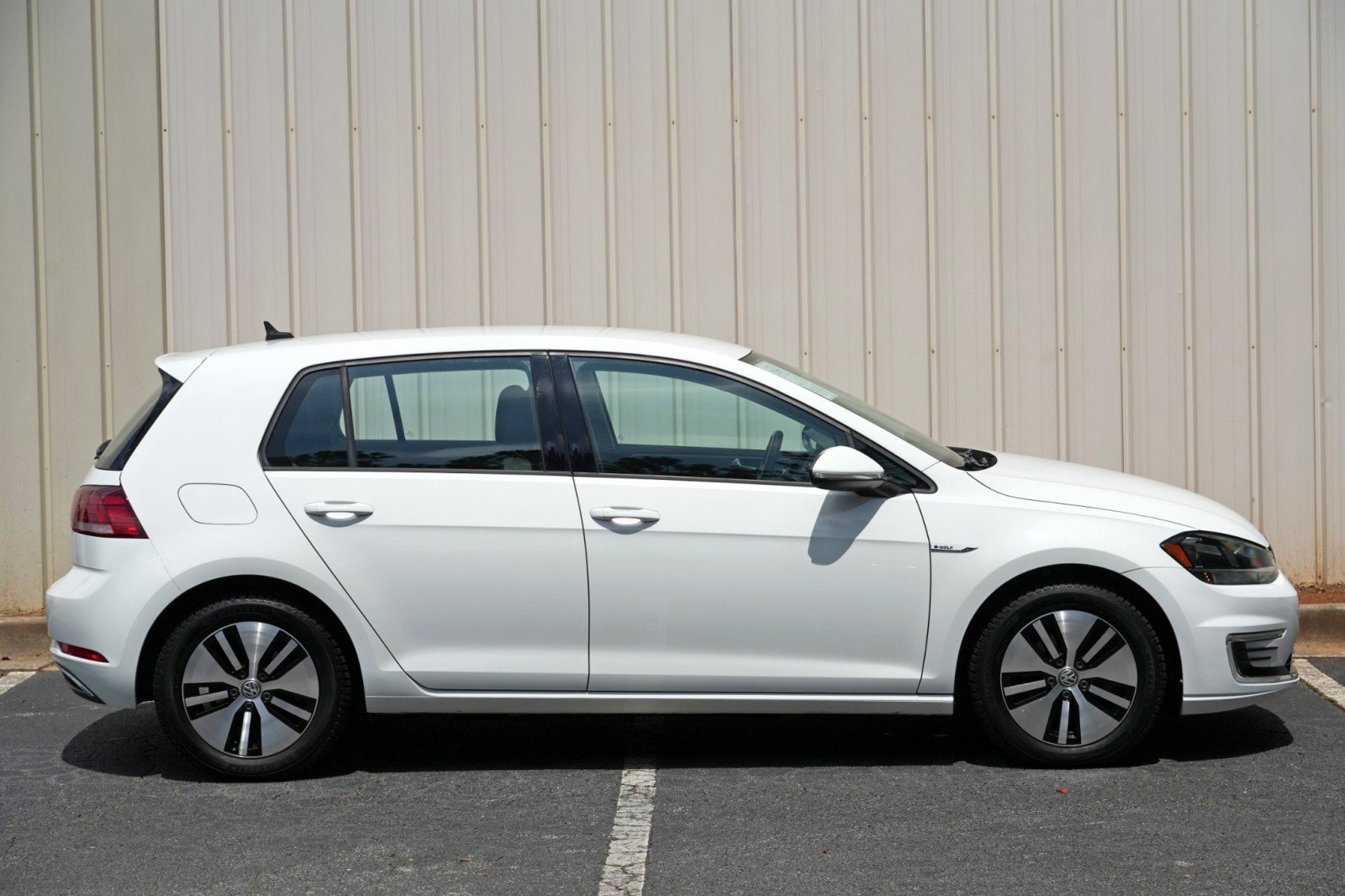 Used 2019 Volkswagen e-Golf SE w/ Driver Assistance Package FWD image 47