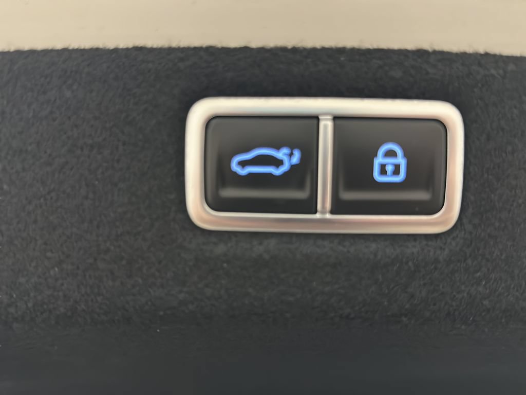Certified 2025 Hyundai Sonata Limited FWD image 22