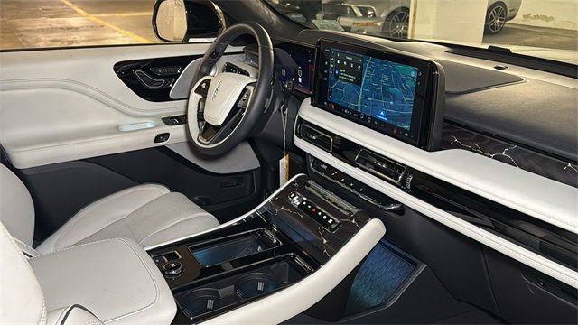 New 2026 Lincoln Aviator Black Label w/ Black Label Special Edition image 7