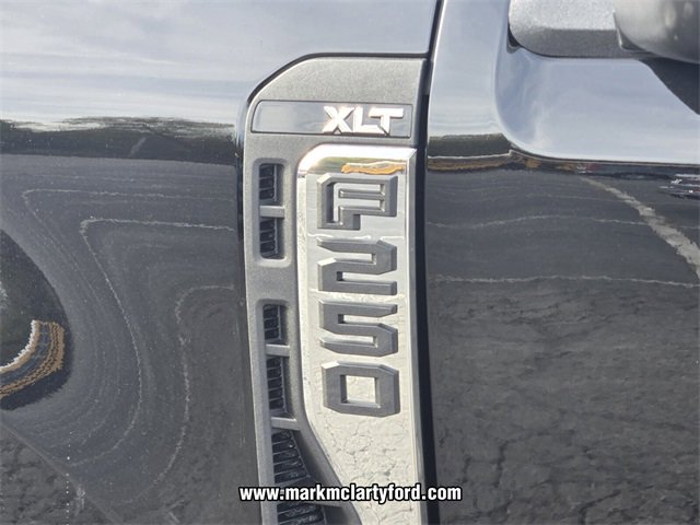 New 2026 Ford F250 XLT w/ FX4 Off-Road Package image 5