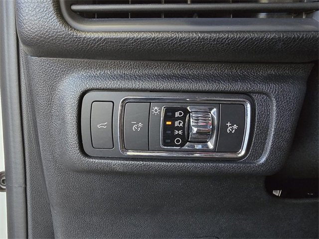 Used 2022 Lincoln Corsair Reserve w/ Equipment Group 201A image 30