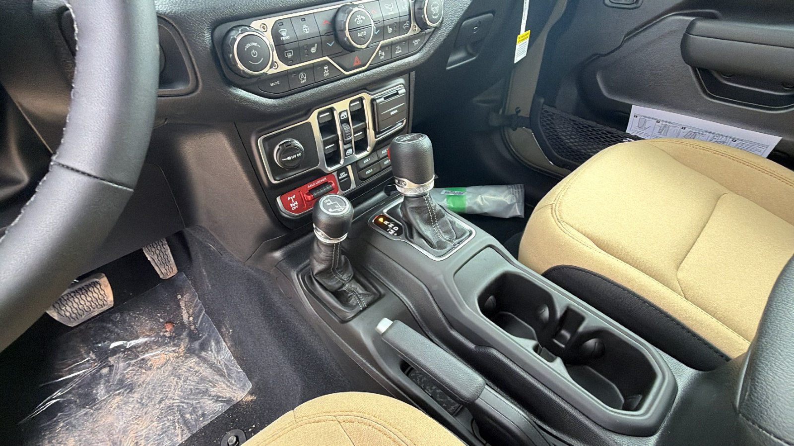 New 2026 Jeep Gladiator Willys AWD/4WD image 25
