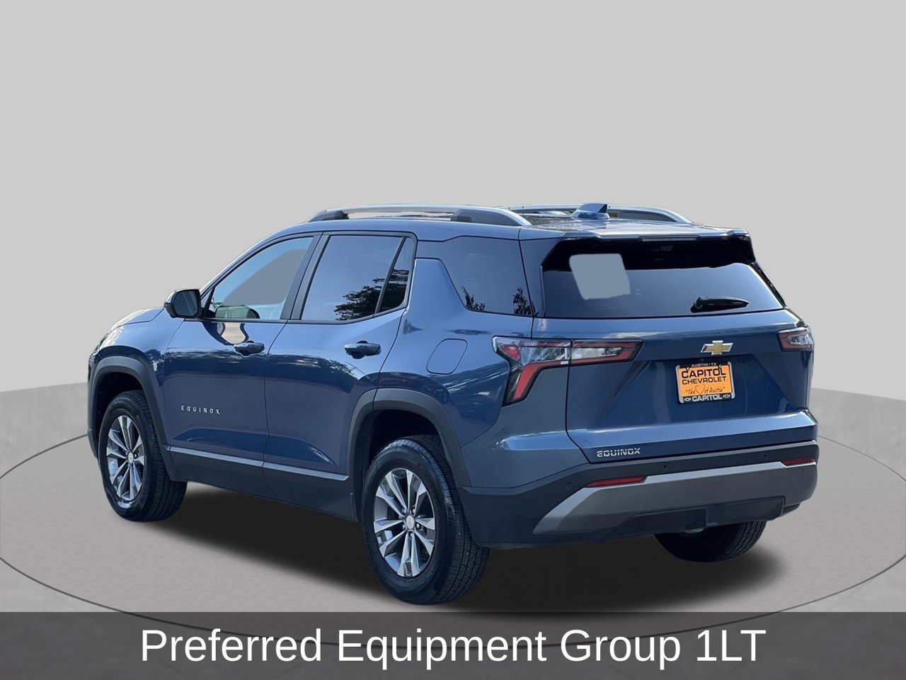 Used 2025 Chevrolet Equinox LT w/ Convenience Package II FWD image 3