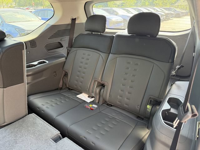 Certified 2026 Kia EV9 Wind AWD/4WD image 31