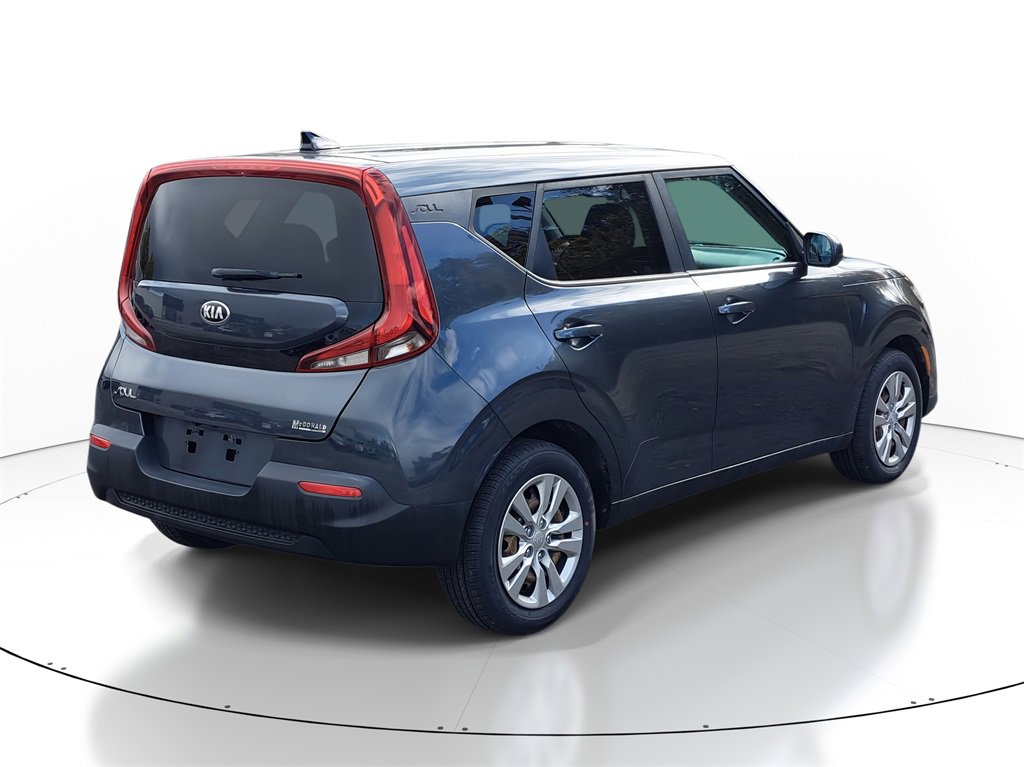 Used 2021 Kia Soul LX image 3