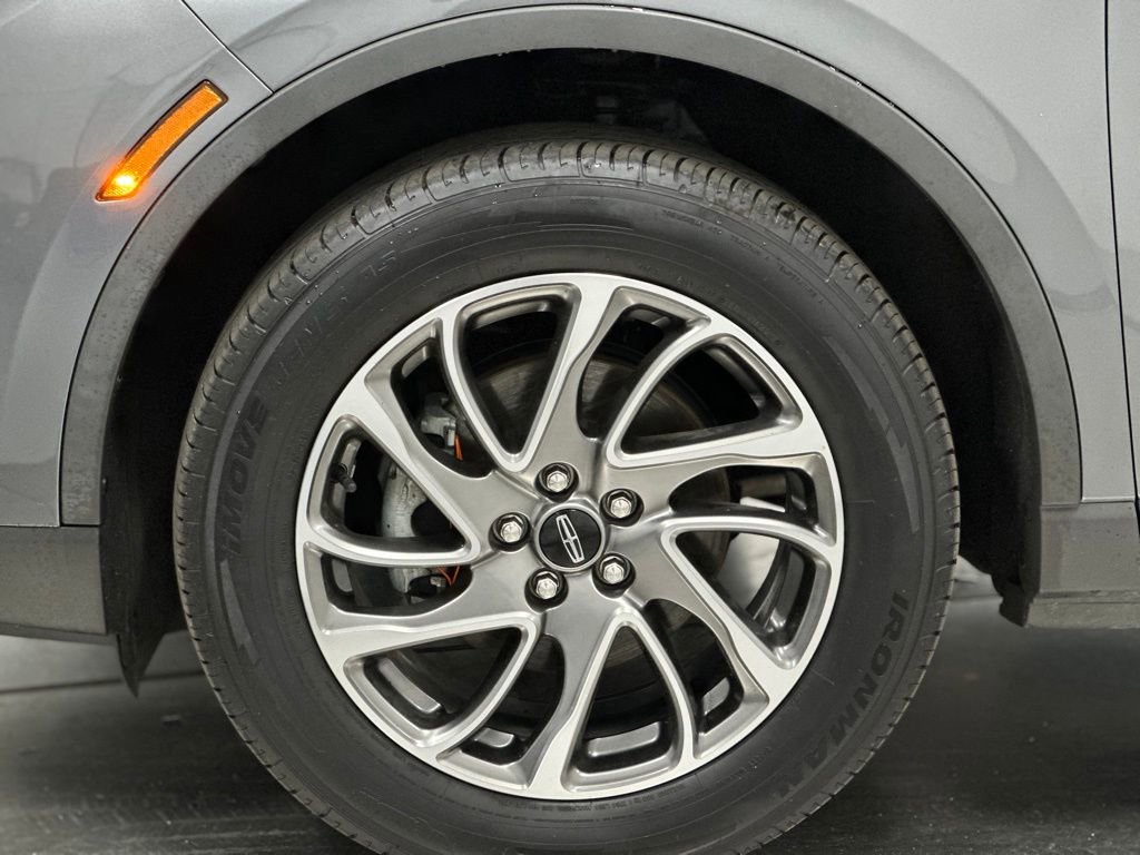 Used 2022 Lincoln Corsair FWD image 25