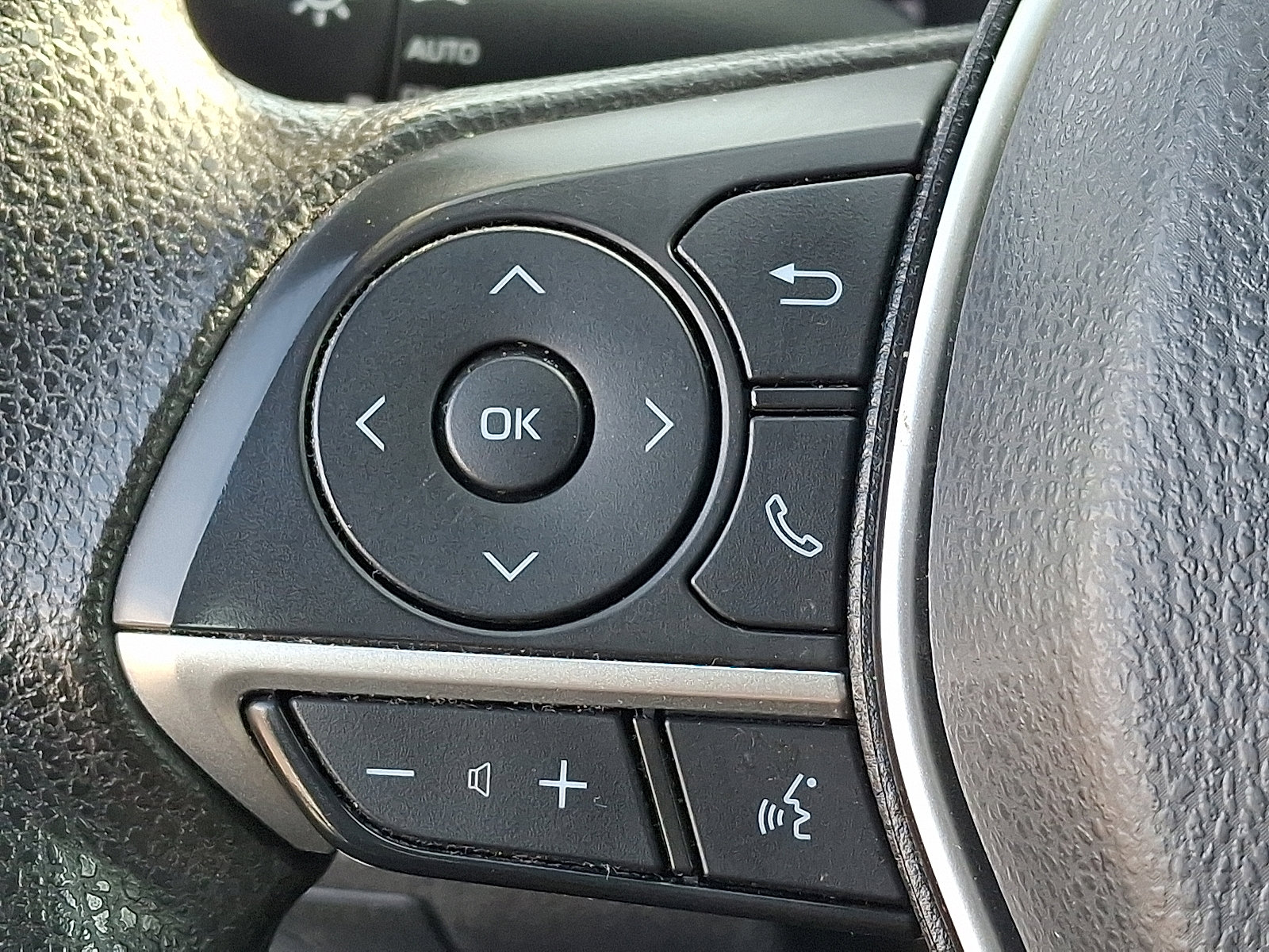 Certified 2022 Toyota Camry LE w/ Convenience Package image 21