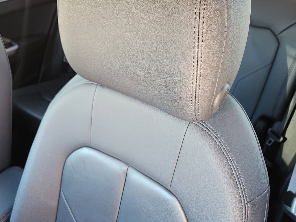 Used 2024 Audi Q3 2.0T Premium image 5