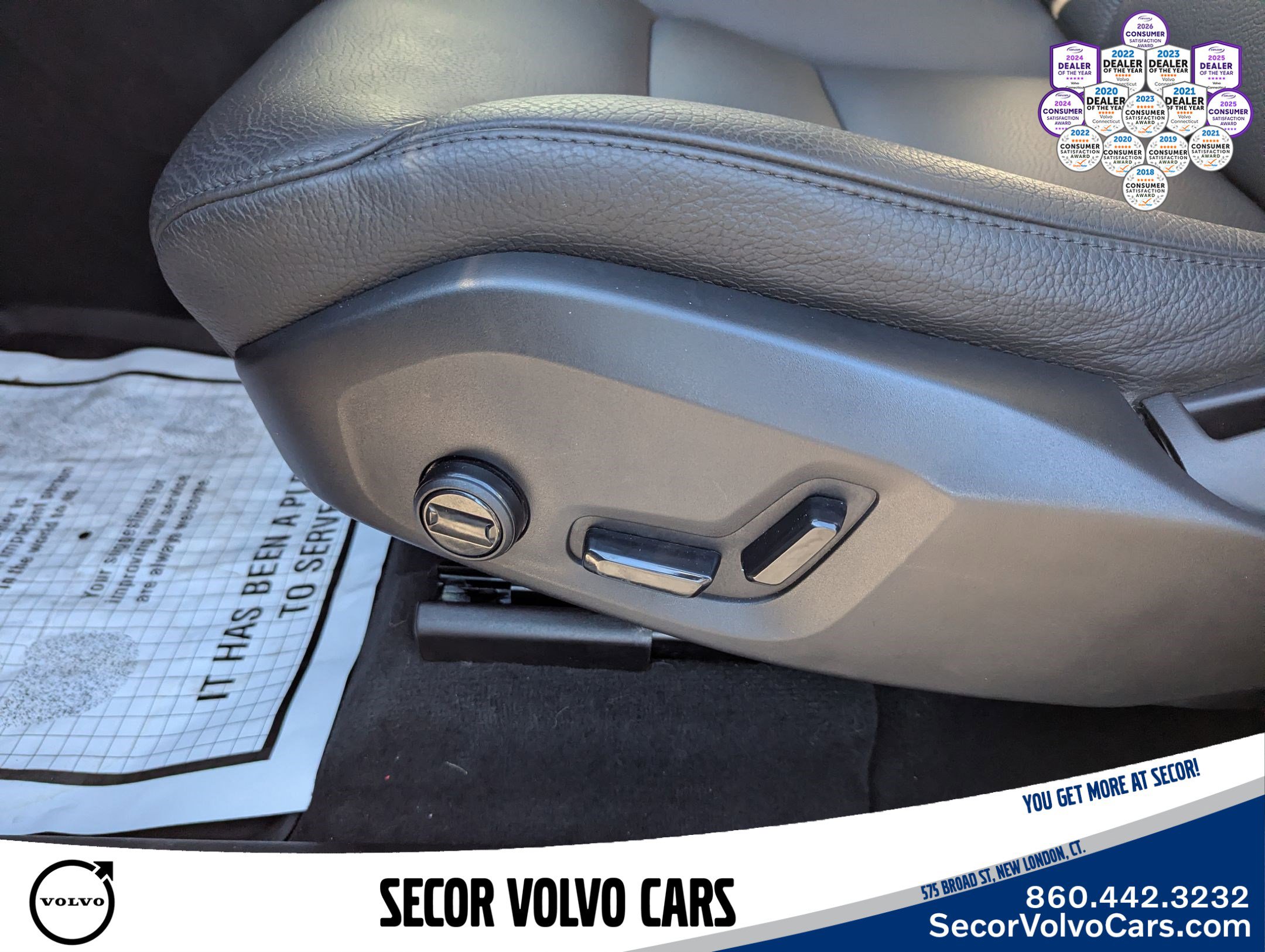 Certified 2023 Volvo XC60 B5 Plus image 12