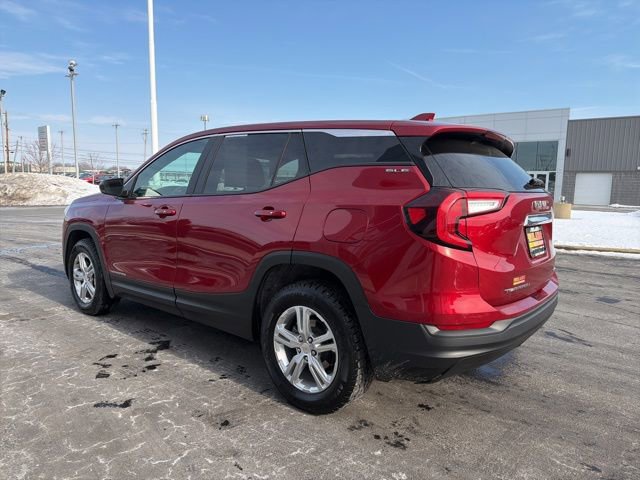 Used 2024 GMC Terrain SLE w/ LPO, Floor Liner Package image 5