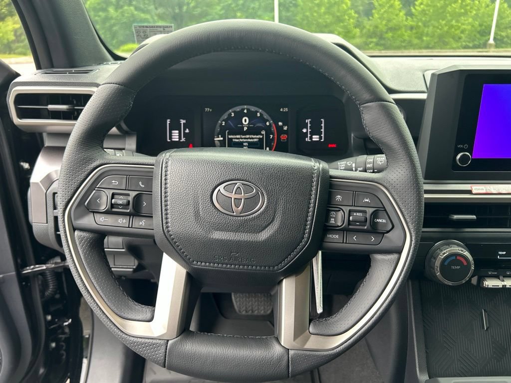 New 2026 Toyota 4Runner SR5 AWD/4WD image 14