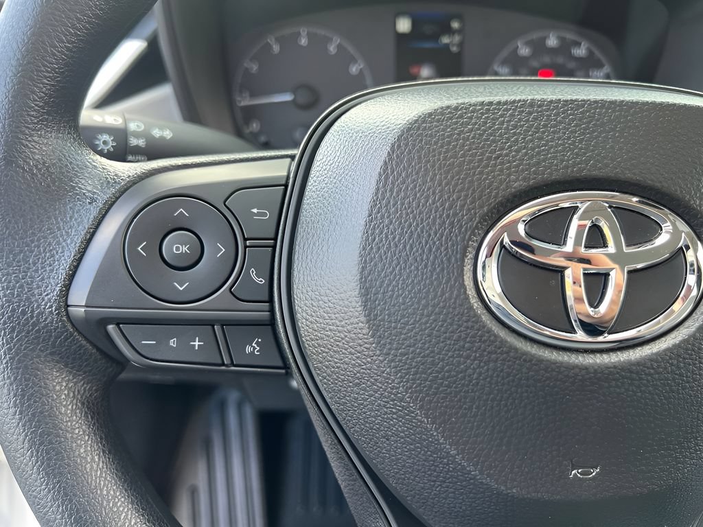 Certified 2025 Toyota Corolla LE FWD image 18