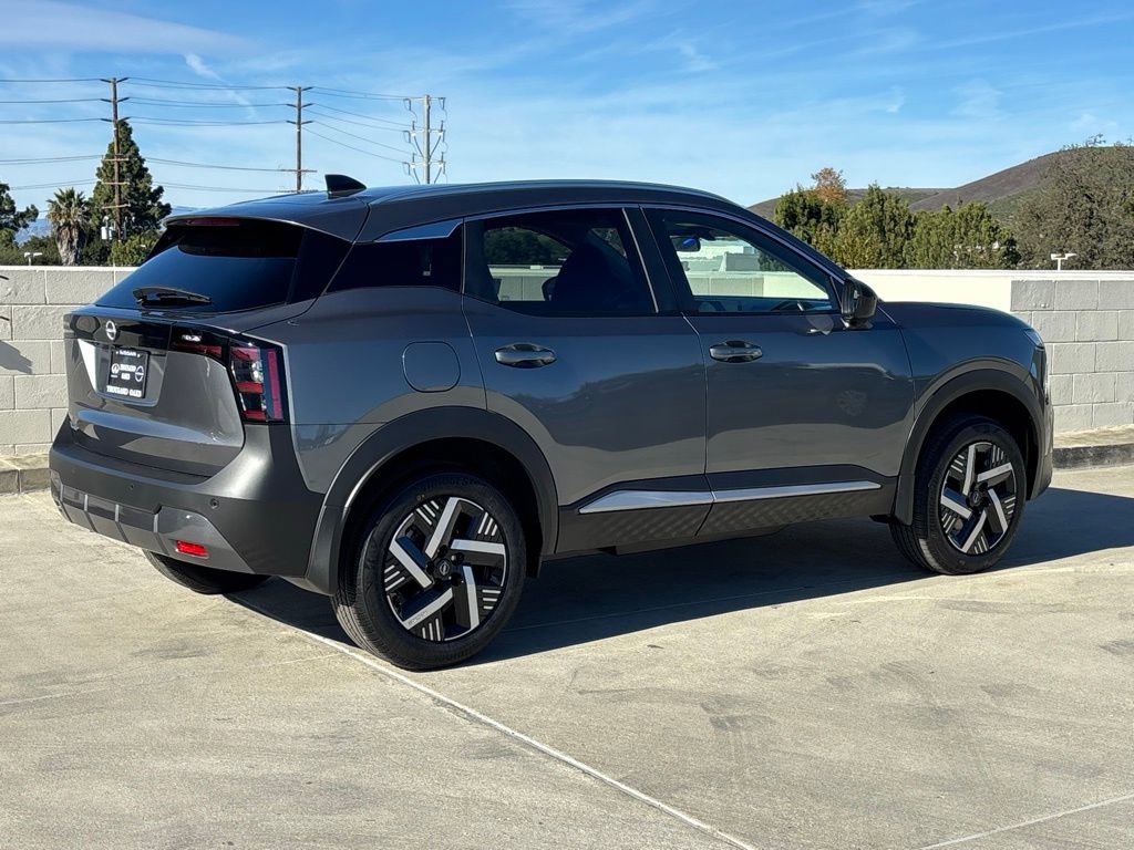 New 2026 Nissan Kicks SV w/ SV Premium Package FWD image 3
