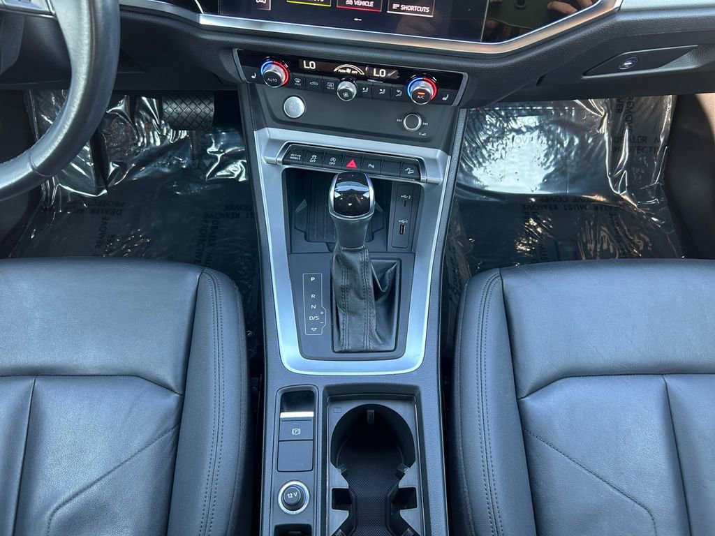 Used 2020 Audi Q3 2.0T Premium Plus w/ Premium Plus Package AWD/4WD image 13