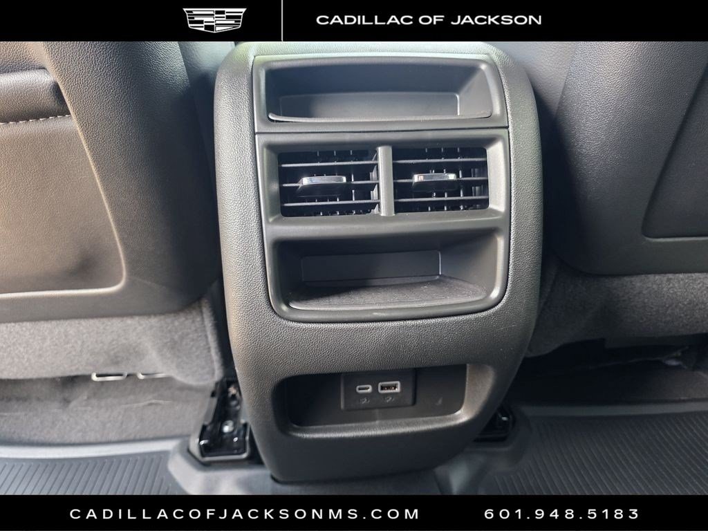 New 2026 Cadillac XT5 Luxury w/ LPO, Floor Liner Package AWD/4WD image 19