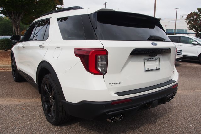 Certified 2024 Ford Explorer ST w/ Equipment Group 401A AWD/4WD image 5