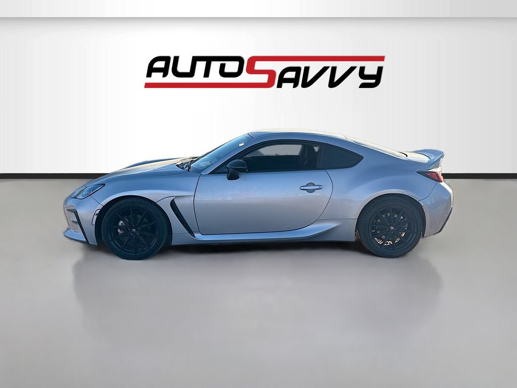 Used 2024 Toyota GR86 Premium RWD image 4