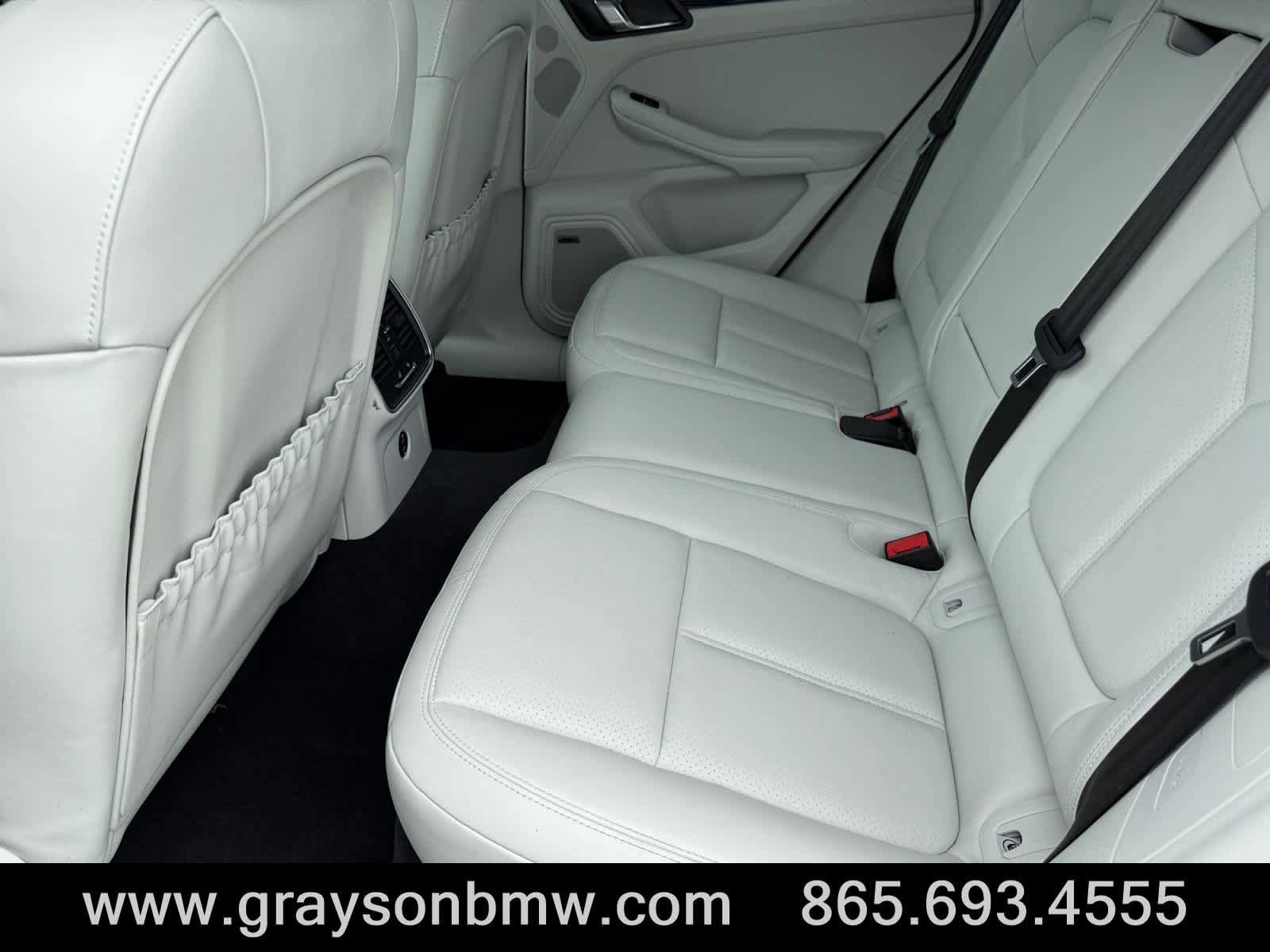 Used 2024 Porsche Macan AWD/4WD image 16