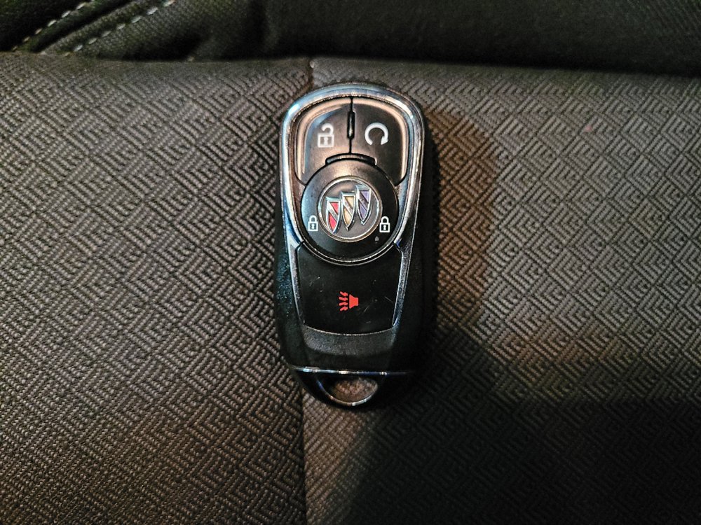 Used 2023 Buick Encore GX Preferred w/ Cold Weather Comfort Package AWD/4WD image 32