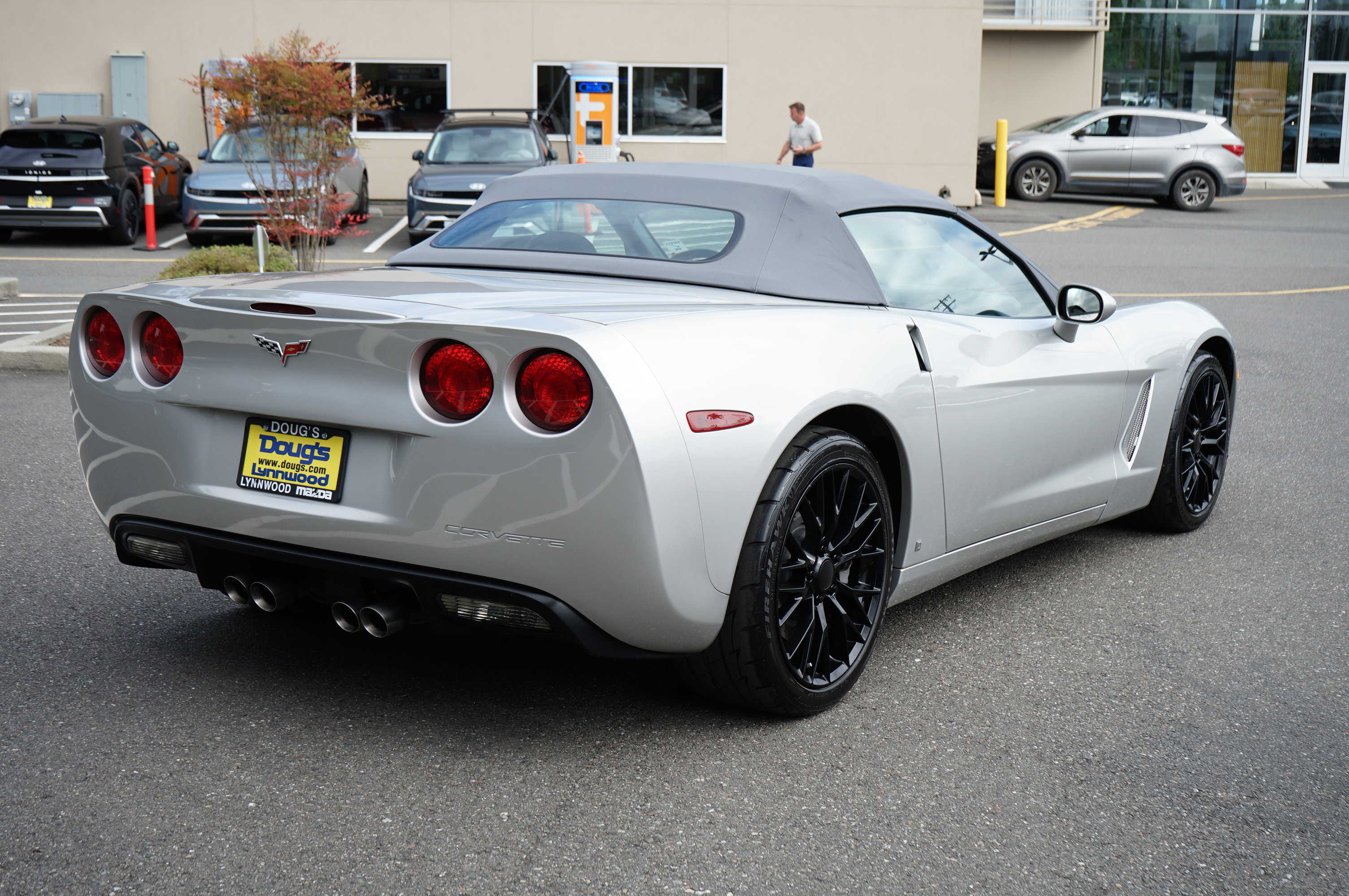 Used 2007 Chevrolet Corvette Convertible w/ Preferred Equipment Group image 4