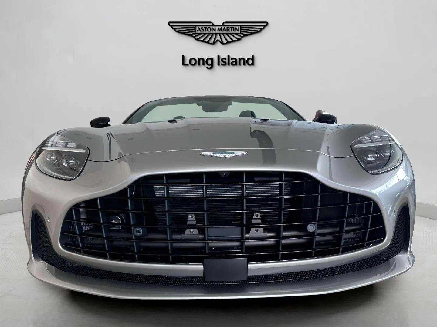 New 2025 Aston Martin DB12 Convertible image 8