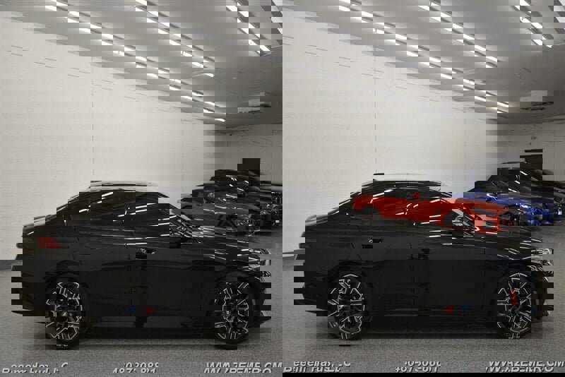 Used 2025 BMW i5 eDrive40i w/ M Sport Package image 9