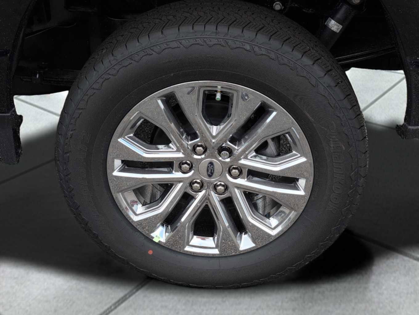 New 2025 Ford F150 Lariat w/ Equipment Group 501A Mid image 20