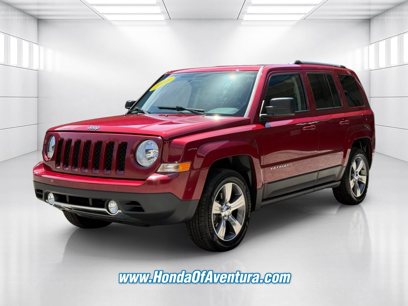 Used 2016 Jeep Patriot High Altitude FWD image 3