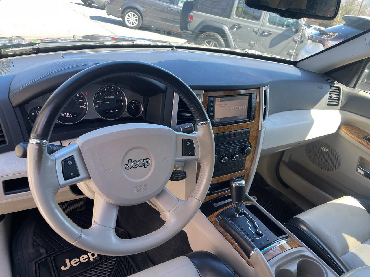Used 2009 Jeep Grand Cherokee Limited AWD/4WD image 10