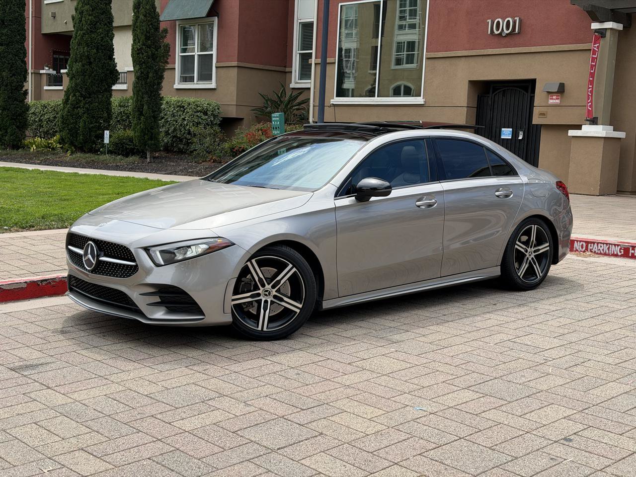 Used 2019 Mercedes-Benz A 220 4MATIC image 2