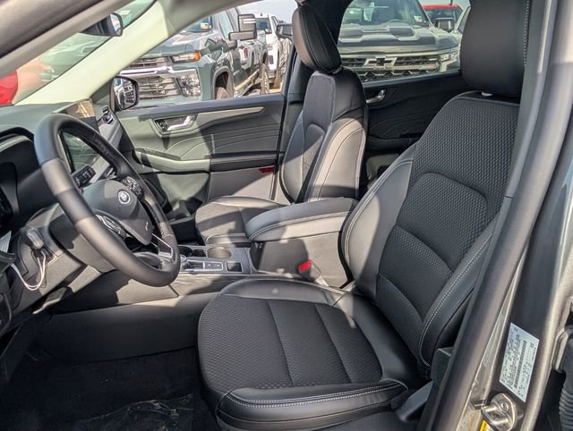 New 2025 Ford Escape SE image 6