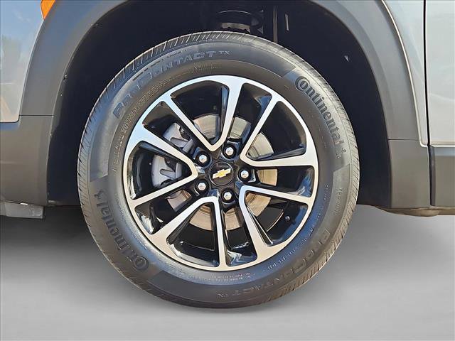 Used 2025 Chevrolet TrailBlazer LT AWD/4WD image 23