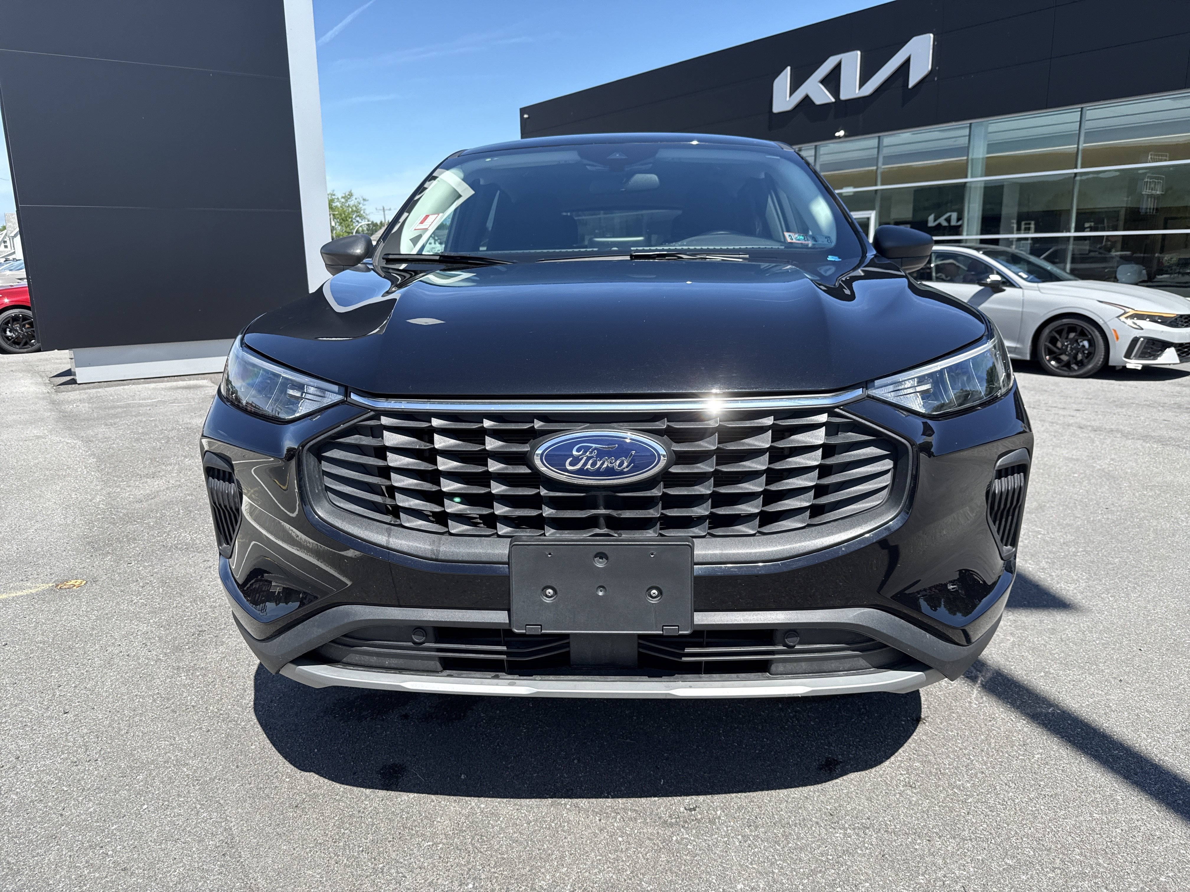 Used 2025 Ford Escape Active AWD/4WD image 9