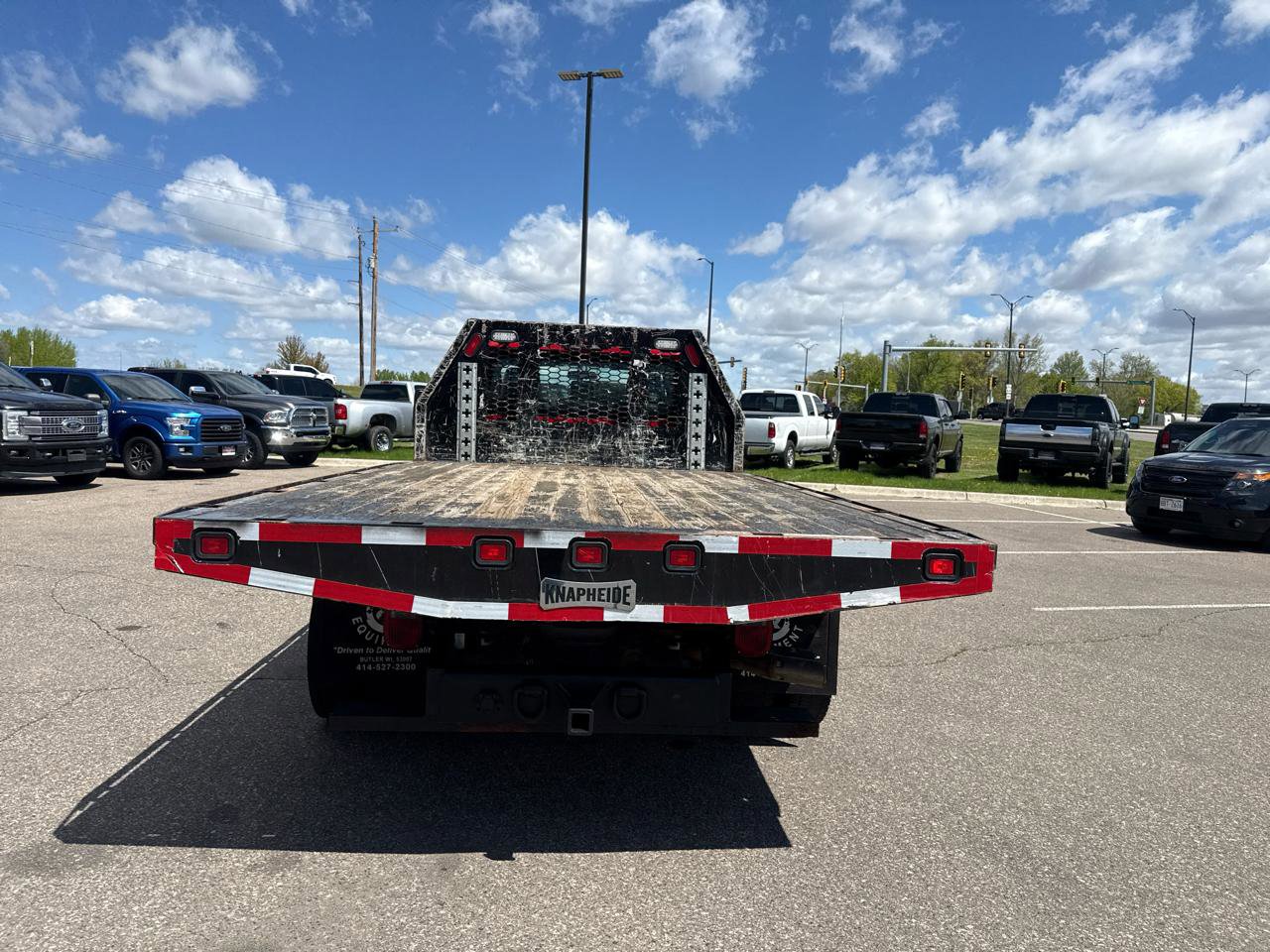 Used 2013 Ford F550 2WD Regular Cab Super Duty image 4