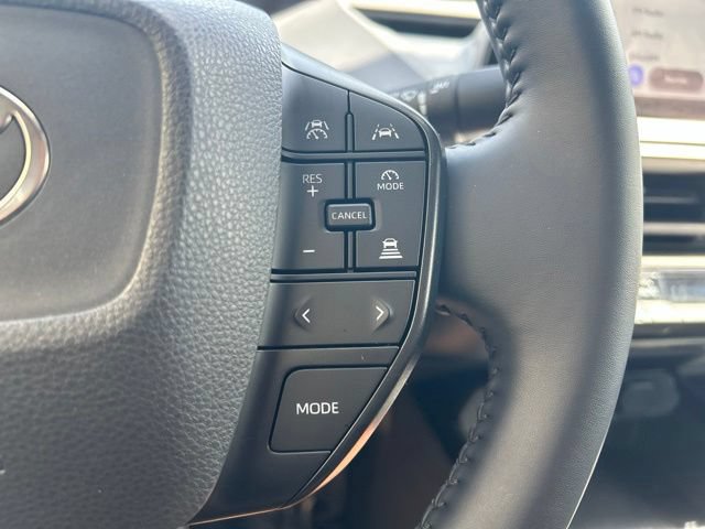 Used 2026 Toyota Prius LE FWD image 16