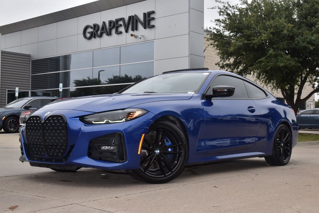 Used 2022 BMW 430i Coupe w/ M Sport Package RWD image 2