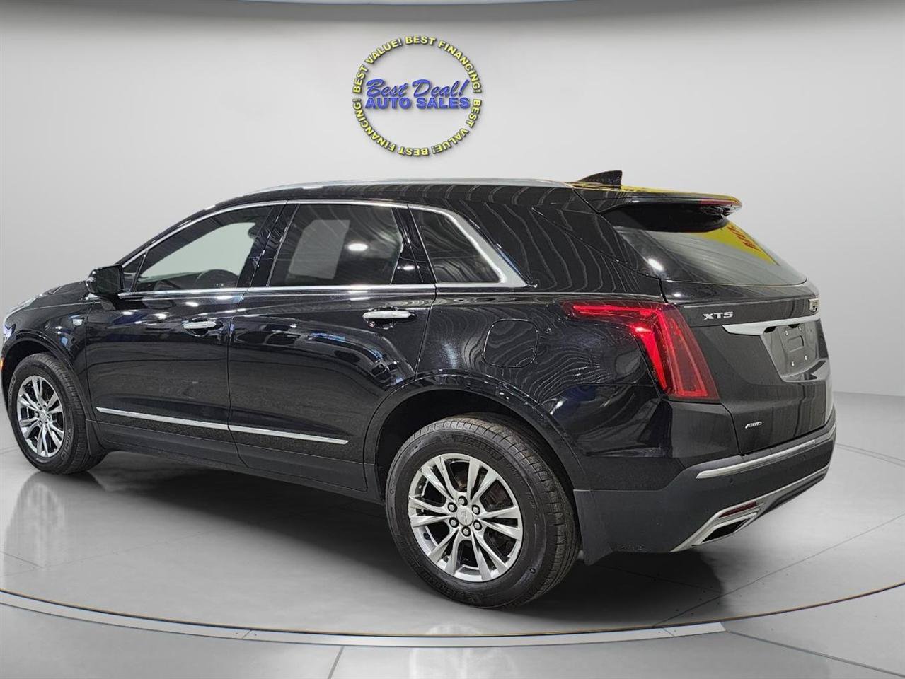 Used 2020 Cadillac XT5 Premium Luxury AWD/4WD image 4