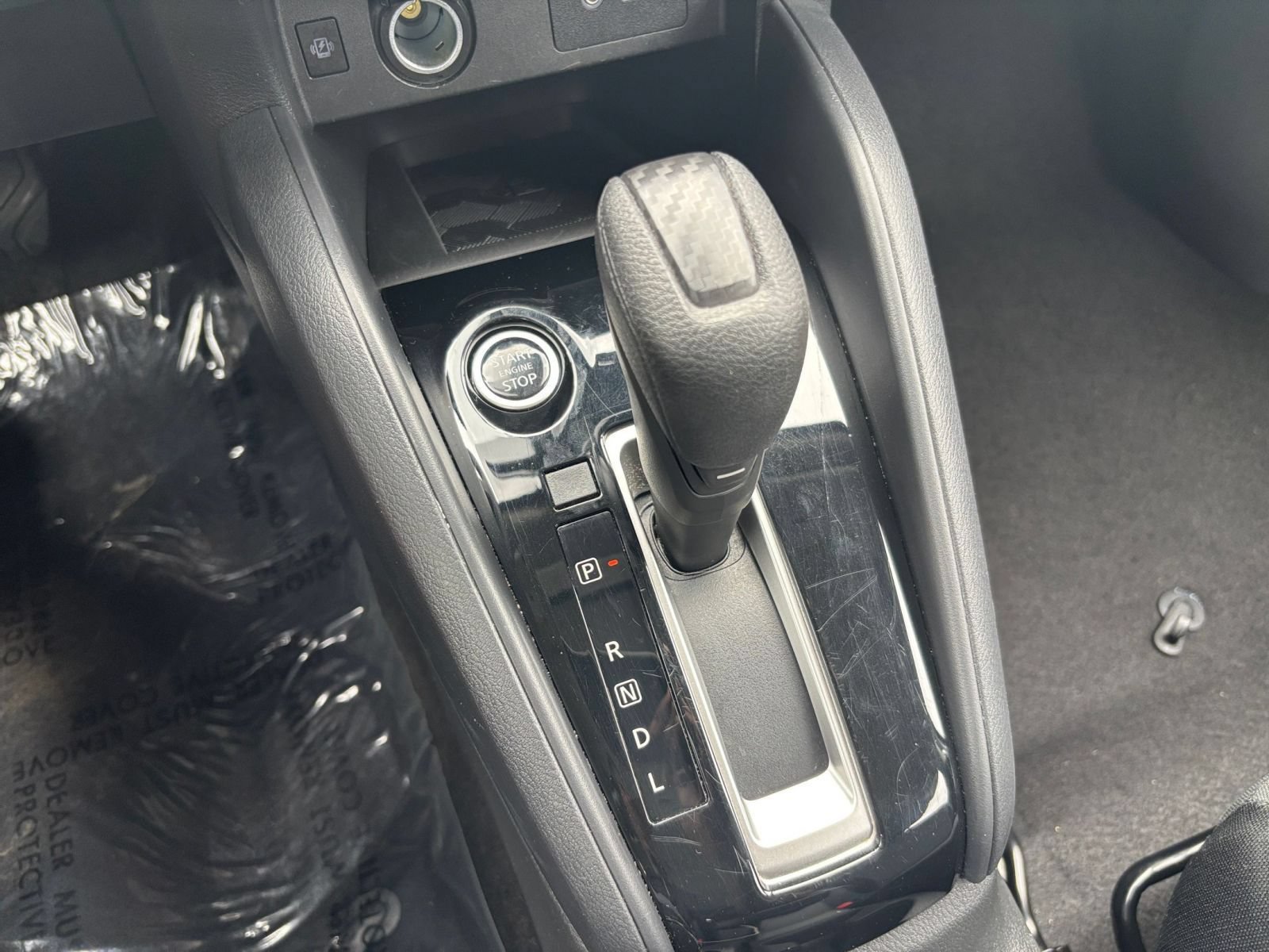 Used 2025 Nissan Versa SV FWD image 36