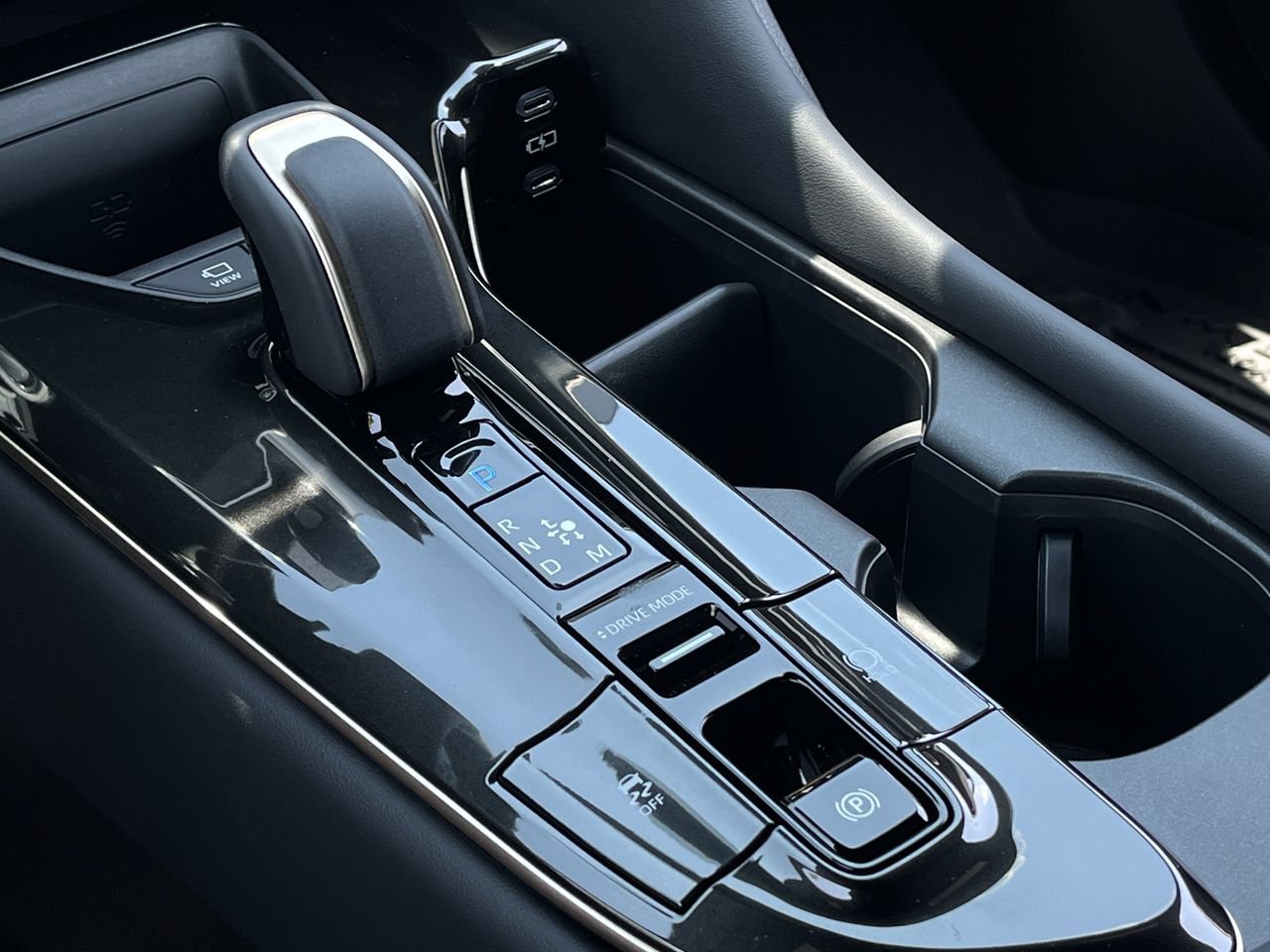 New 2026 Toyota Crown Platinum AWD/4WD image 17